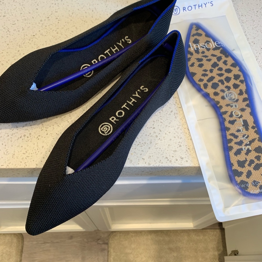 ROTHY’s size 7 flats